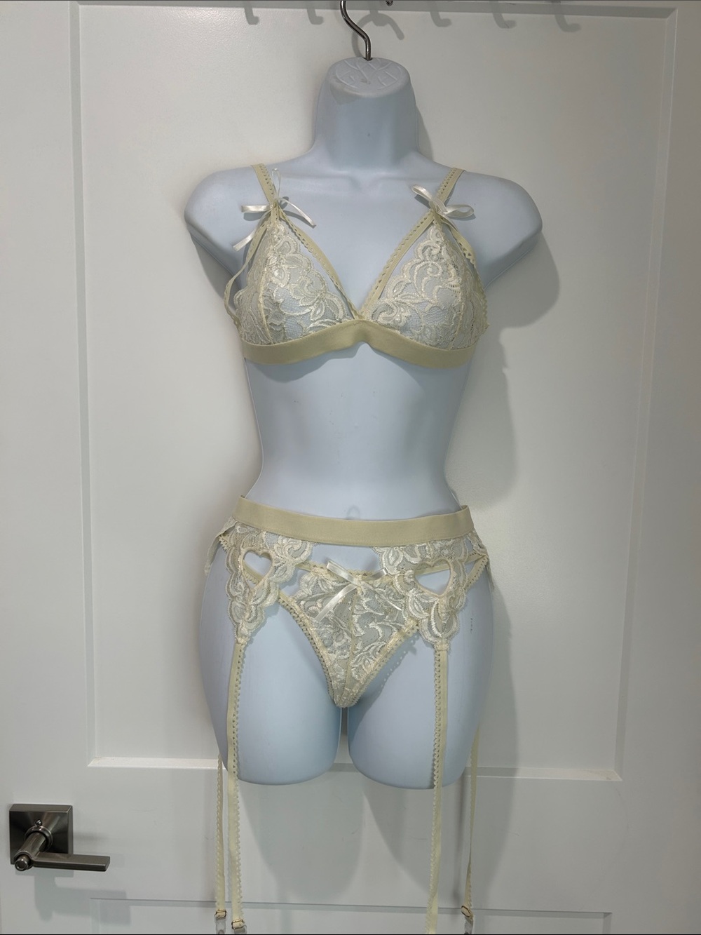 Fashion Nova bralet set